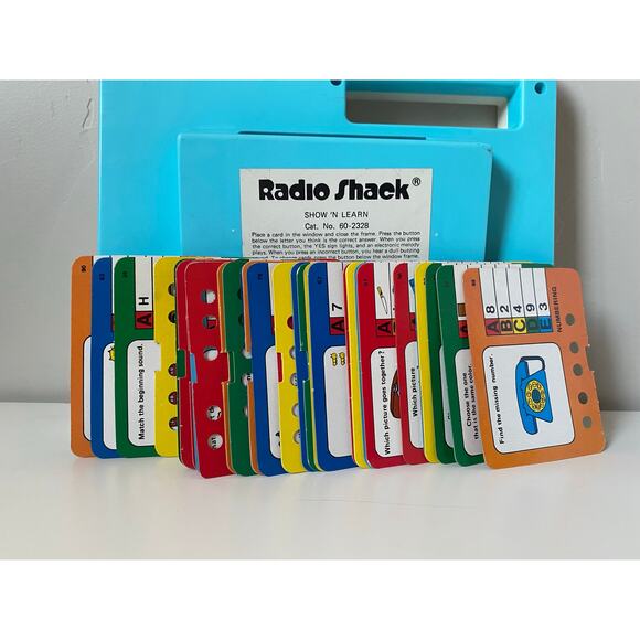 Vintage RadioShack Show 'N Learn Preschool Toy With 2 Sided Cards- Working - Picture 4 of 4